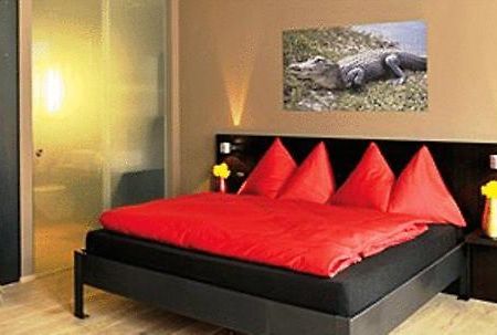 Hotel Quersinn Пфефикон Стая снимка